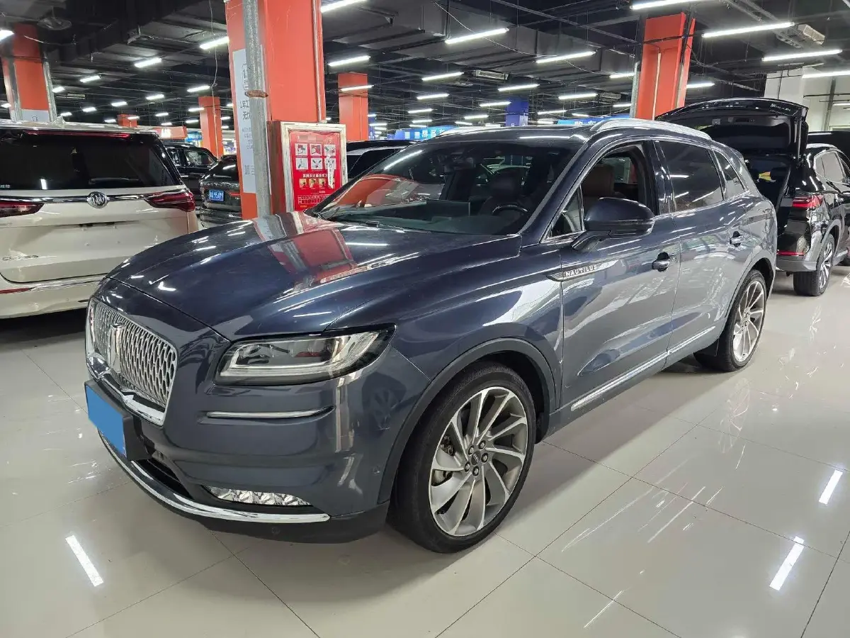 2021 Lincoln Nautilus 2.7T 322HP V6 8AT