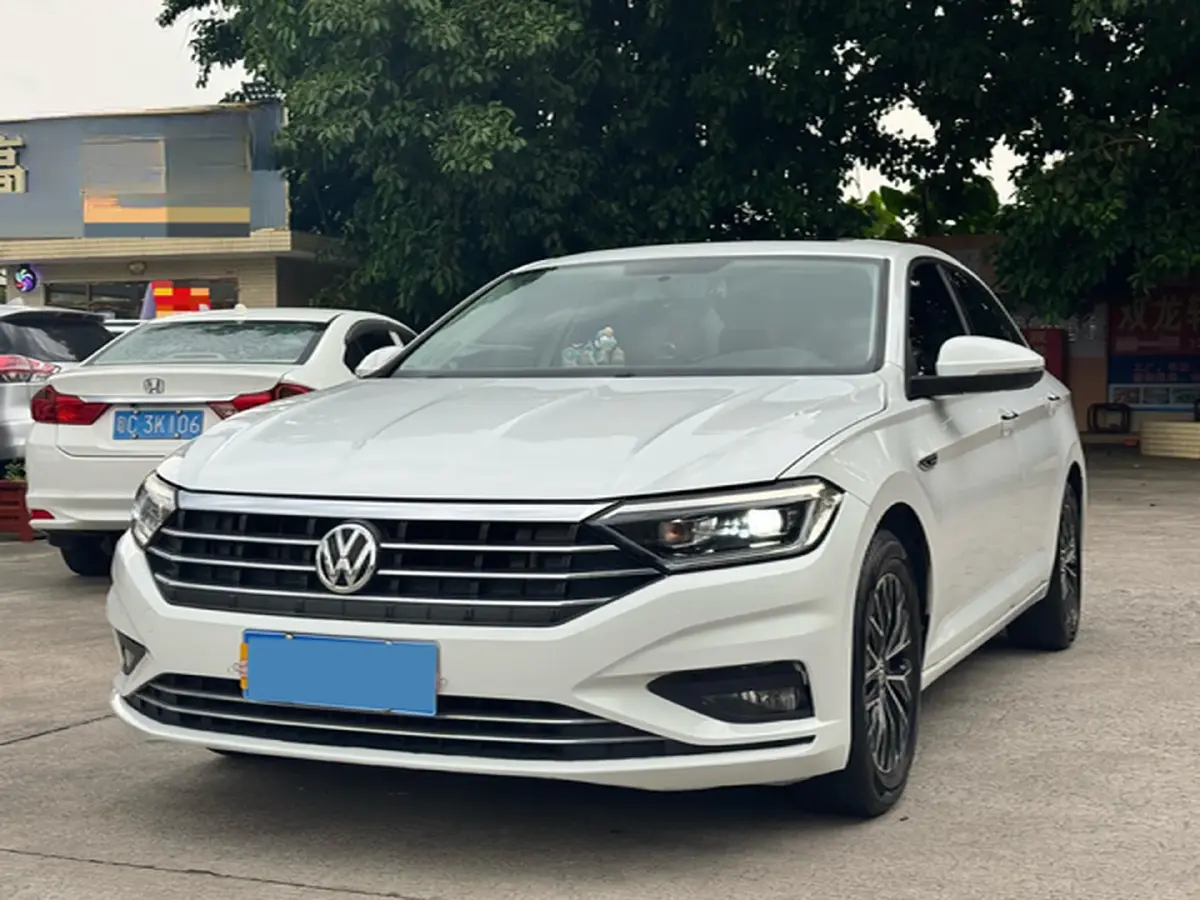 2019 Volkswagen Sagitar 1.4T 150HP L4 7DCT