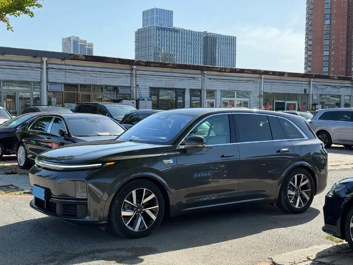 2023 Li L7 Range Extended 154HP REEV 40.9KWH