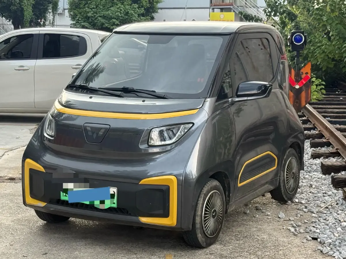 2022 WuLing Nano EV BEV 28KWH