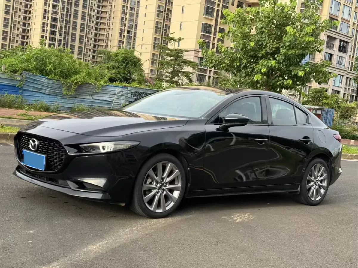 2021 Mazda 3 Axela 2.0L 158HP L4 6AT