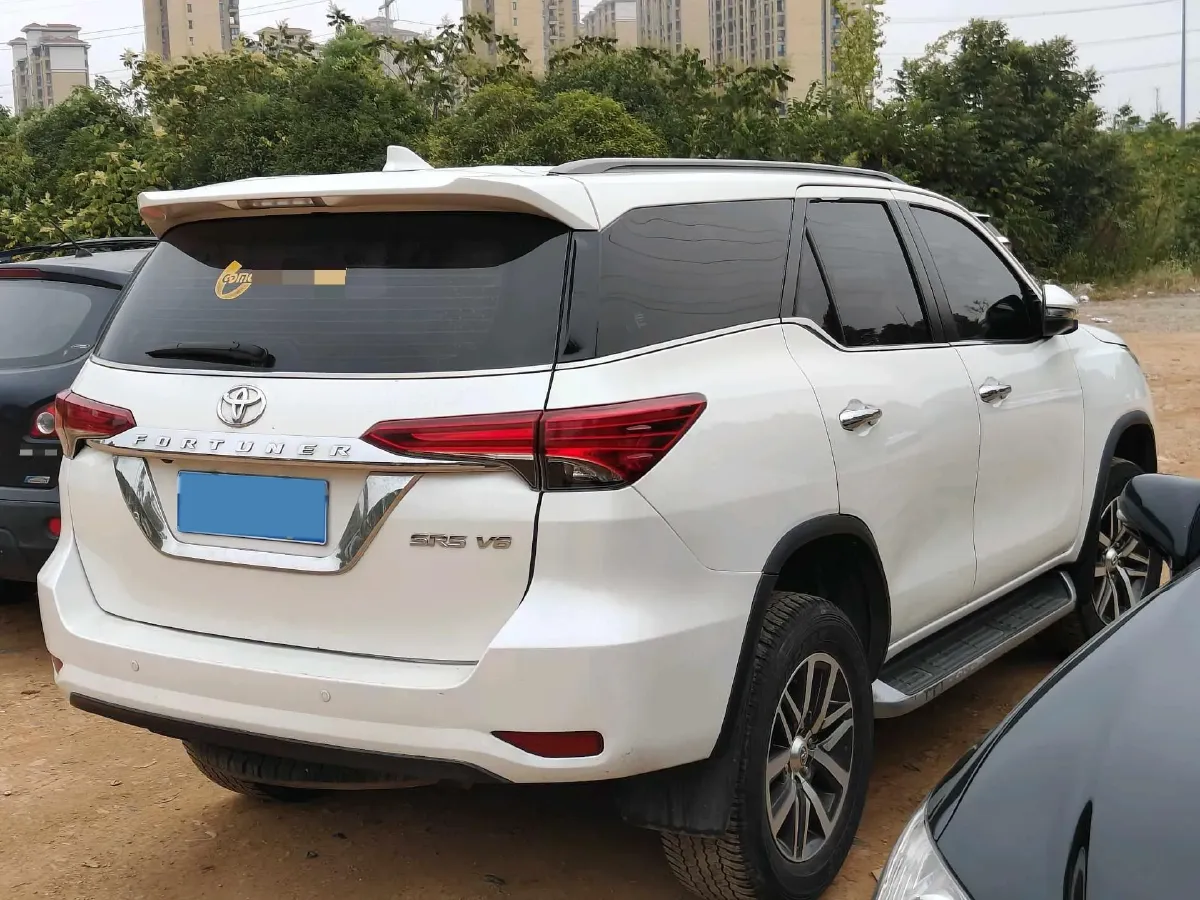 2016 Toyota Fortuner 2.7L 163HP L4 6AT,autocango,china used car exporter,china ev exporter,chinese used car exporter,chinese used ev exporter