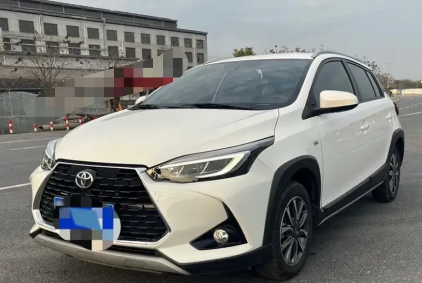 2022 Toyota Yaris L 1.5L 112HP L4 CVT