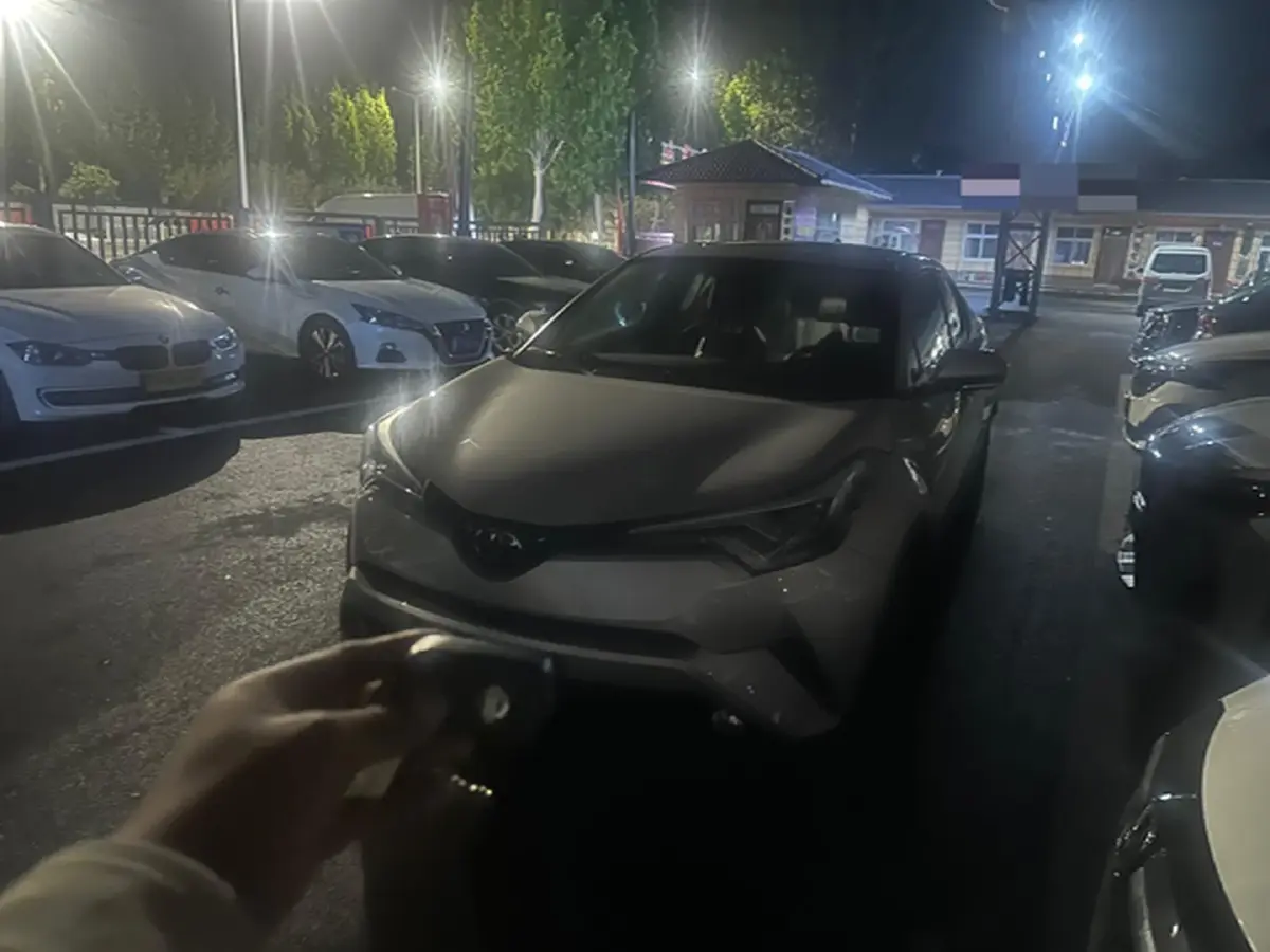 2020 Toyota C-HR 2.0L 171HP L4 CVT