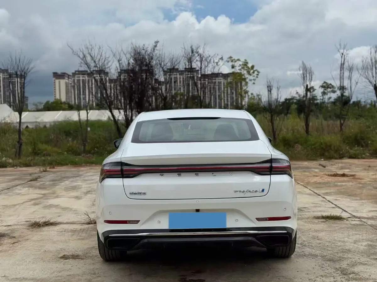 2024 Geely PrefaceL 1.5T 163HP L4 3DHT Hybrid,autocango,china used car exporter,china ev exporter,chinese used car exporter,chinese used ev exporter