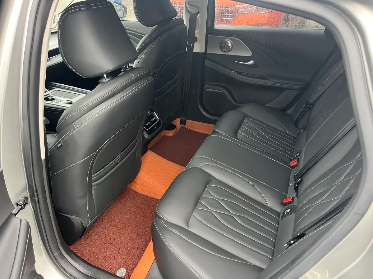 2025 Chery Arrizo 8 Pro 1.6T 197HP L4 7DCT,autocango,china used car exporter,china ev exporter,chinese used car exporter,chinese used ev exporter