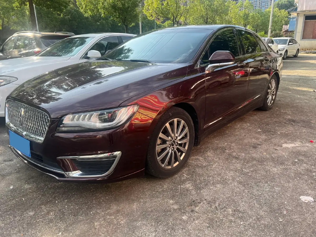2019 Lincoln MKZ 2.0T 203HP L4 6AT