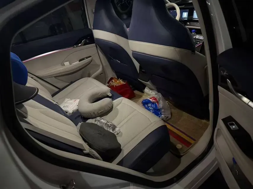 2022 Roewe Whale 2.0T 231HP L4 8AT,autocango,china used car exporter,china ev exporter,chinese used car exporter,chinese used ev exporter