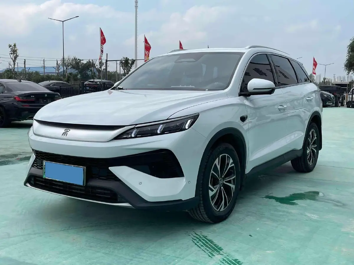 2025 BYD Song Pro 1.5L 101HP L4 E-CVT PHEV 18.3KWH