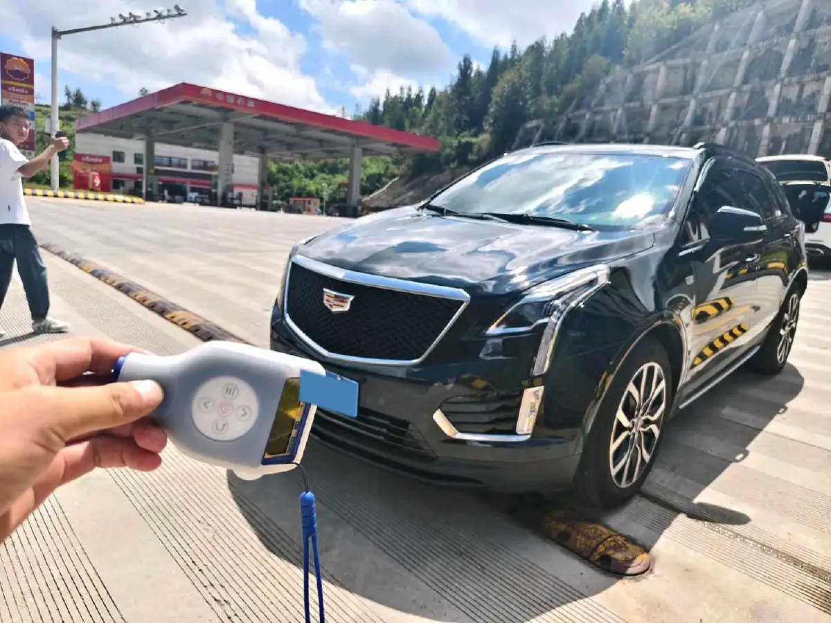 2022 Cadillac XT5 2.0T 237HP L4 9AT