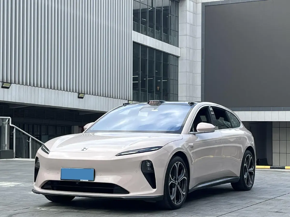 2023 NIO ET5T BEV 75KWH