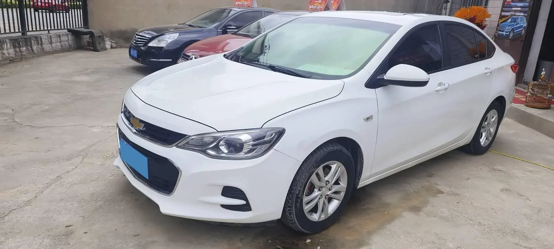 2019 CHEVROLET CAVALIER view 1