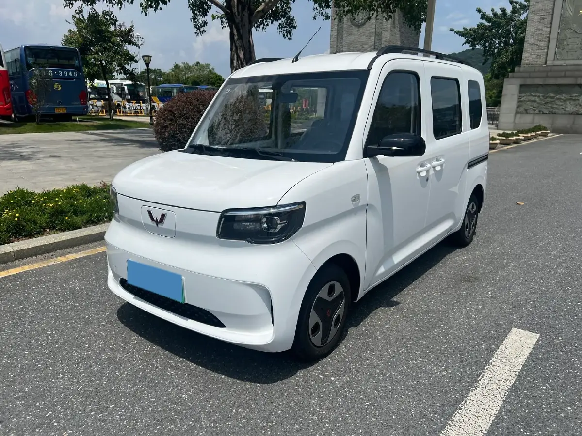 2023 BaoJun KiWi EV BEV 31.9KWH