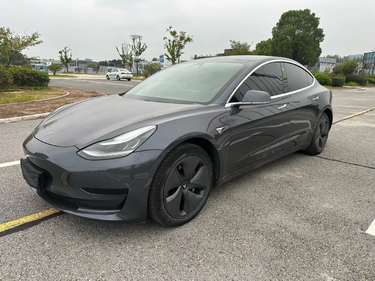 2020 Tesla Model 3 BEV 52KWH
