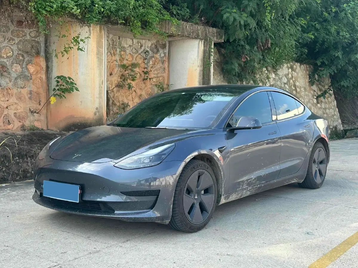 2022 Tesla Model 3 BEV 60KWH