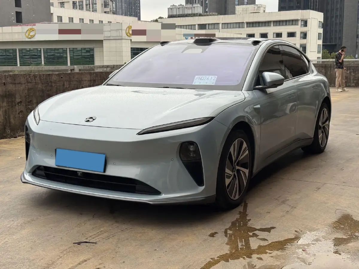2022 NIO ET5 BEV 75KWH