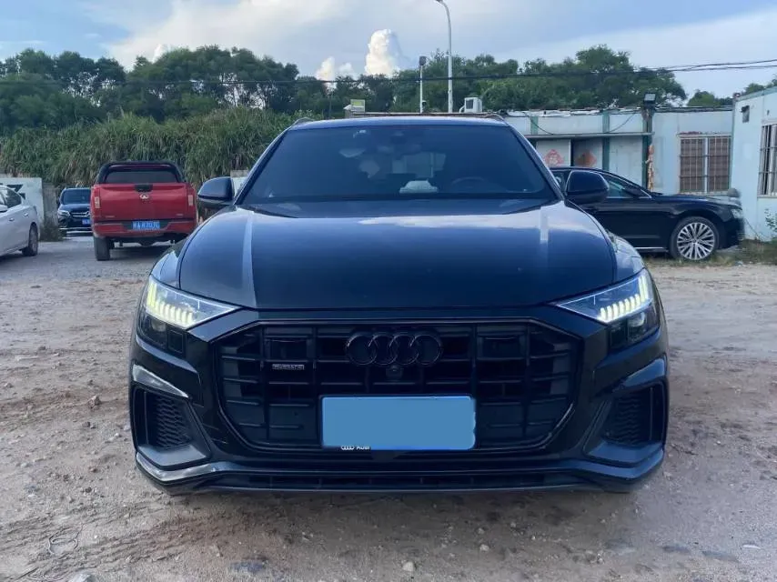 2021 Audi Q8 3.0T 340HP V6 8AT,autocango,china used car exporter,china ev exporter,chinese used car exporter,chinese used ev exporter