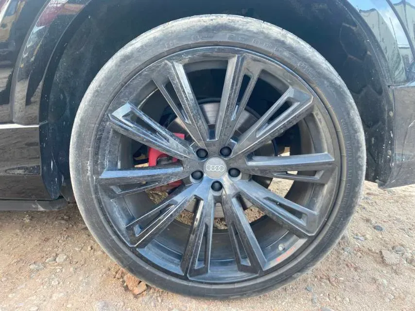 2021 Audi Q8 3.0T 340HP V6 8AT,autocango,china used car exporter,china ev exporter,chinese used car exporter,chinese used ev exporter