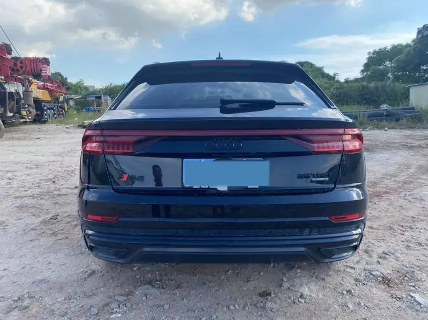 2021 Audi Q8 3.0T 340HP V6 8AT,autocango,china used car exporter,china ev exporter,chinese used car exporter,chinese used ev exporter