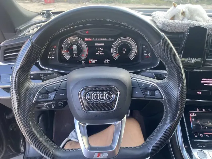 2021 Audi Q8 3.0T 340HP V6 8AT,autocango,china used car exporter,china ev exporter,chinese used car exporter,chinese used ev exporter