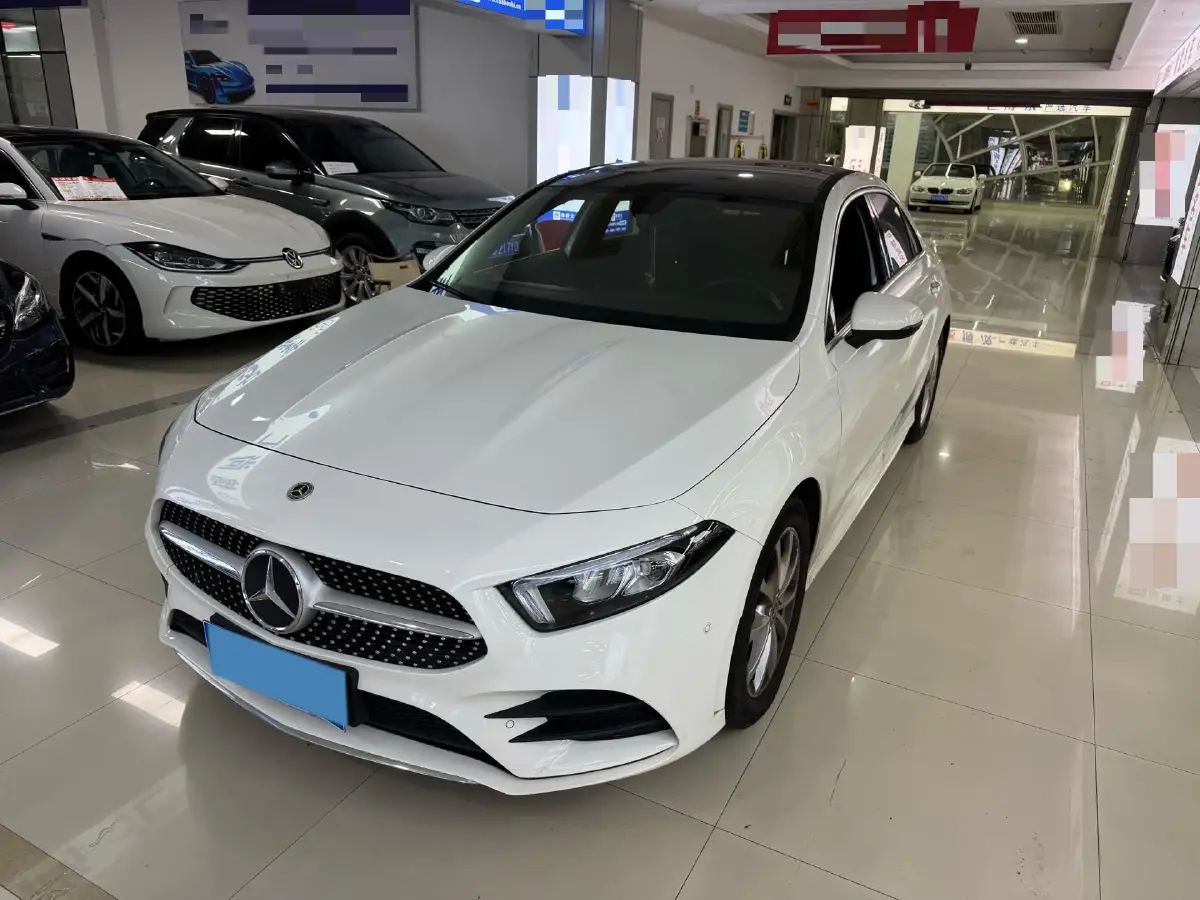 2021 Mercedes-Benz A Class 1.3T 163HP L4 7DCT