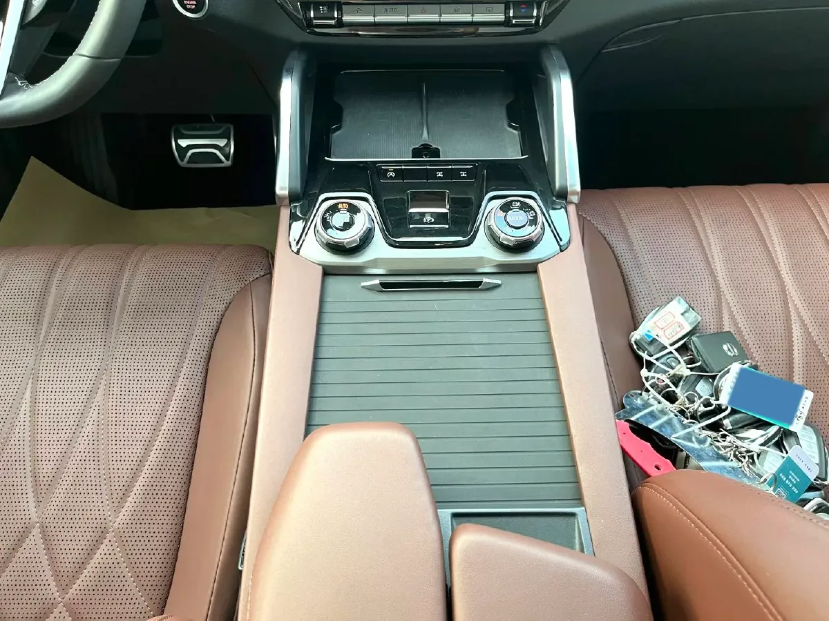 2023 MAXUS Territory 2.0T 218HP L4 8AT,autocango,china used car exporter,china ev exporter,chinese used car exporter,chinese used ev exporter