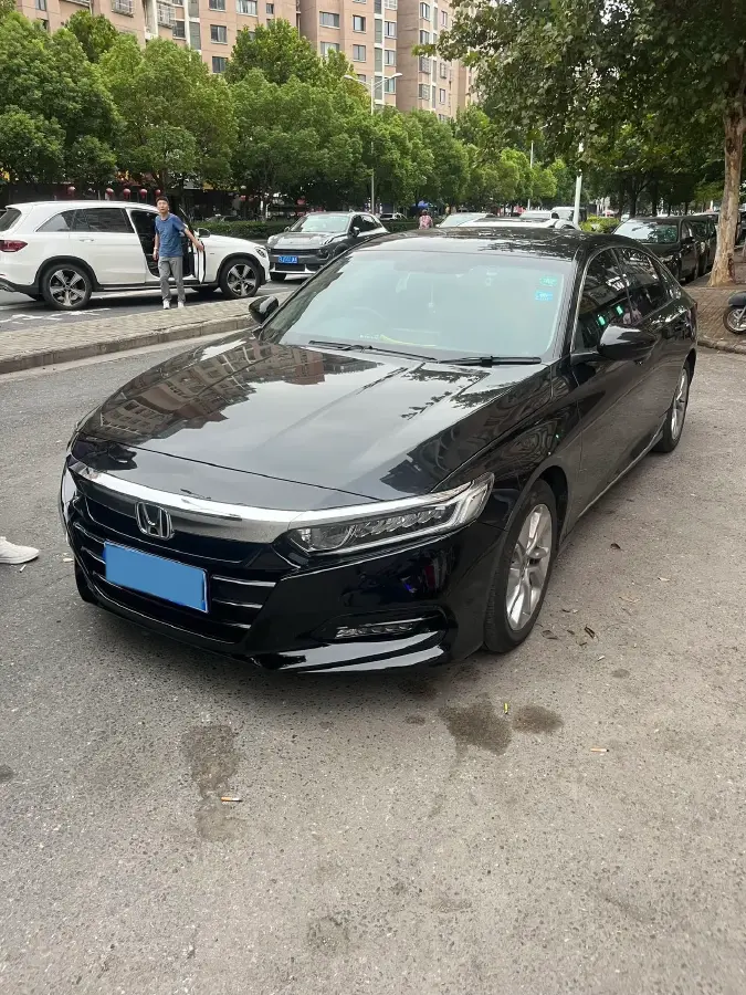 2018 Honda Accord 1.5T 194HP L4 CVT