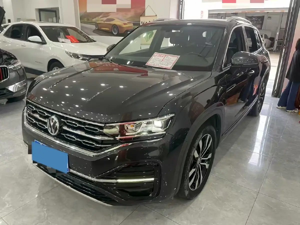 2021 Volkswagen Tayron 2.0T 220HP L4 7DCT