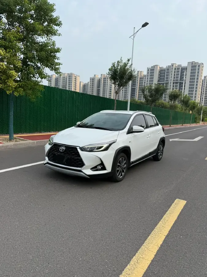 2021 Toyota Yaris L 1.5L 112HP L4 CVT