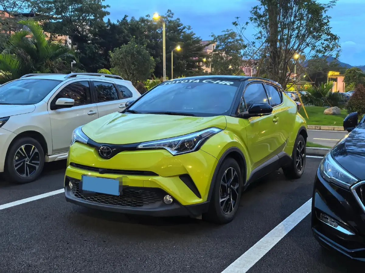 2018 Toyota C-HR 2.0L 171HP L4 CVT