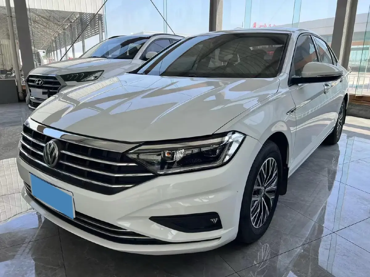 2019 Volkswagen Sagitar 1.4T 150HP L4 7DCT