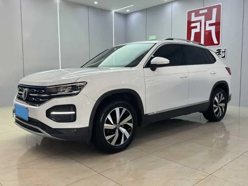 2019 Volkswagen Tayron 2.0T 186HP L4 7DCT