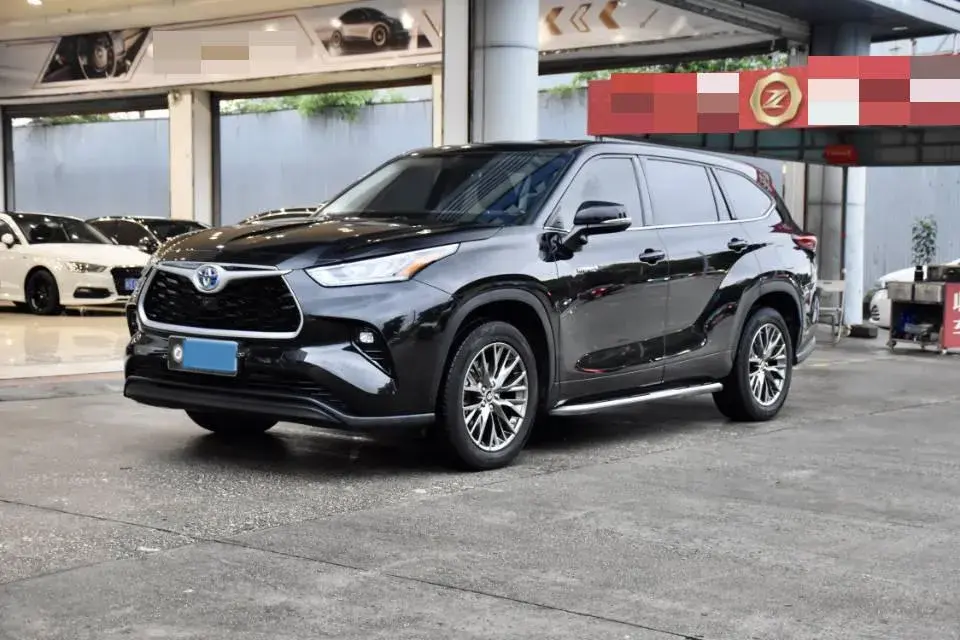 2023 Toyota Highlander 2.5L 189HP L4 E-CVT Hybrid