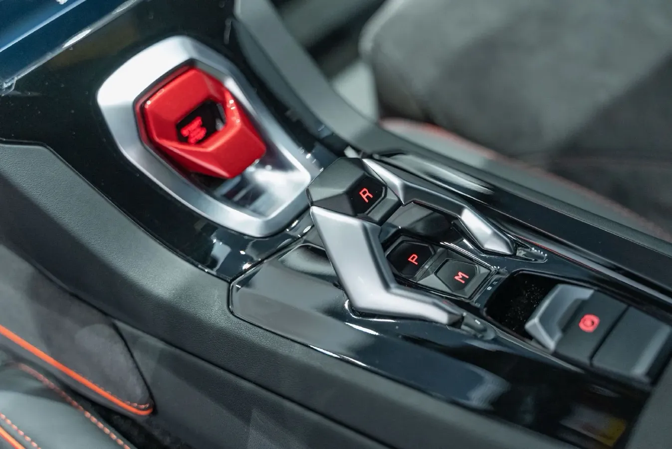 2020 Lamborghini Huracán 5.2L 611HP V10 7DCT,autocango,china used car exporter,china ev exporter,chinese used car exporter,chinese used ev exporter