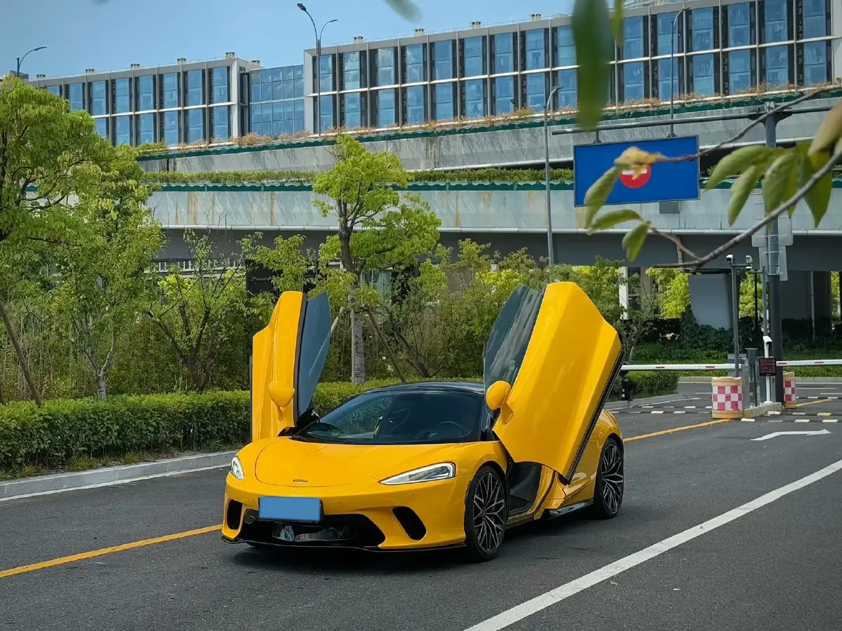 2019 McLaren 570 3.8T 570HP V8 7DCT