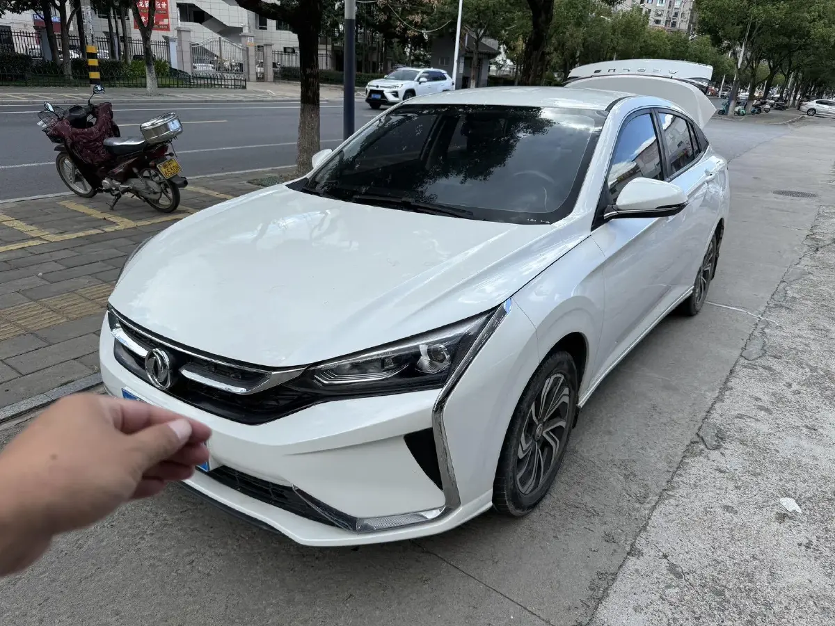 2020 DongFeng Aeolus YiXuan 1.0T 125HP L3 5MT