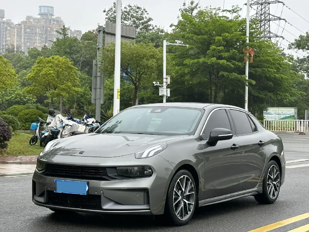 2022 LYNK&CO 03 2.0T 190HP L4 7DCT