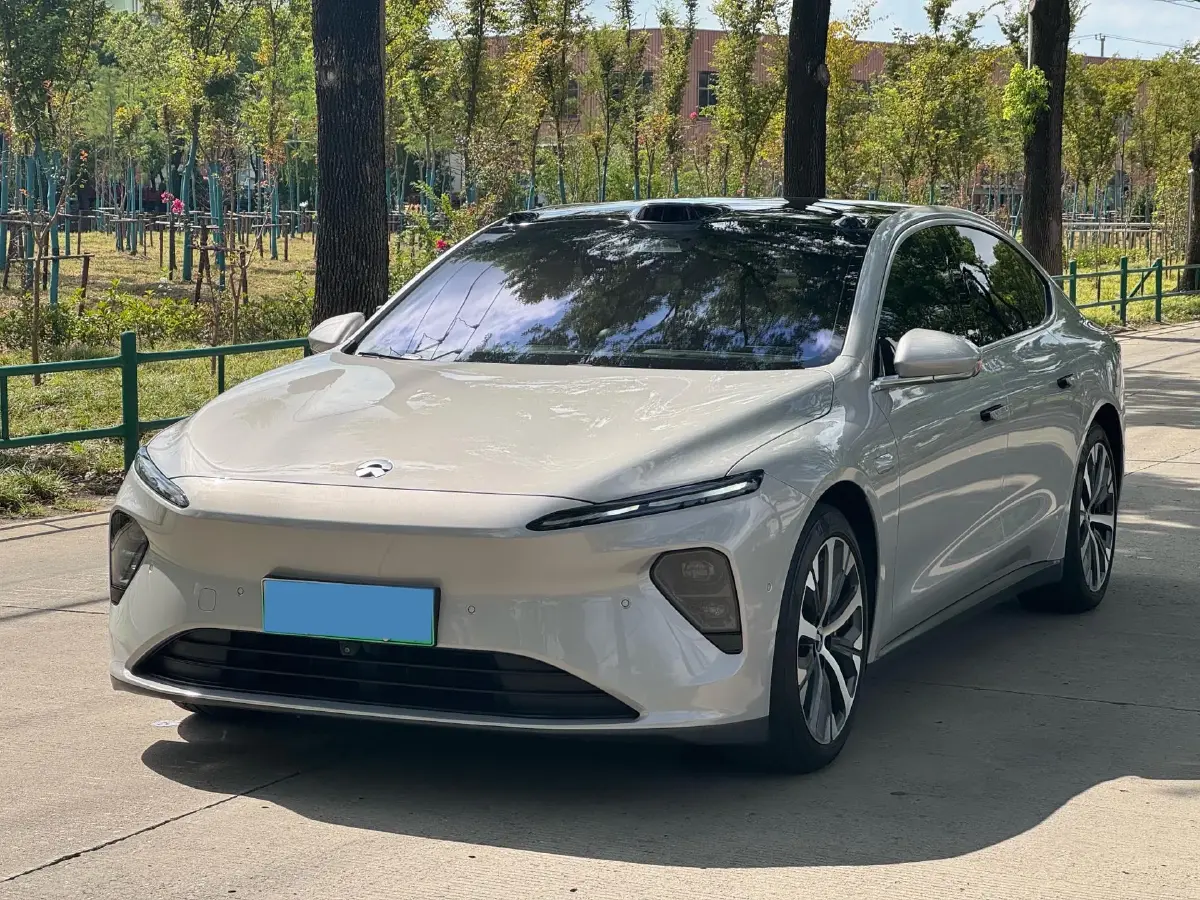 2023 NIO ET7 BEV 75KWH