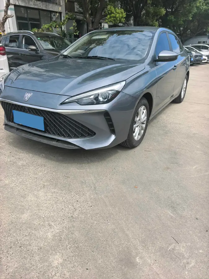 2023 Roewe i5 1.5L 129HP L4 CVT