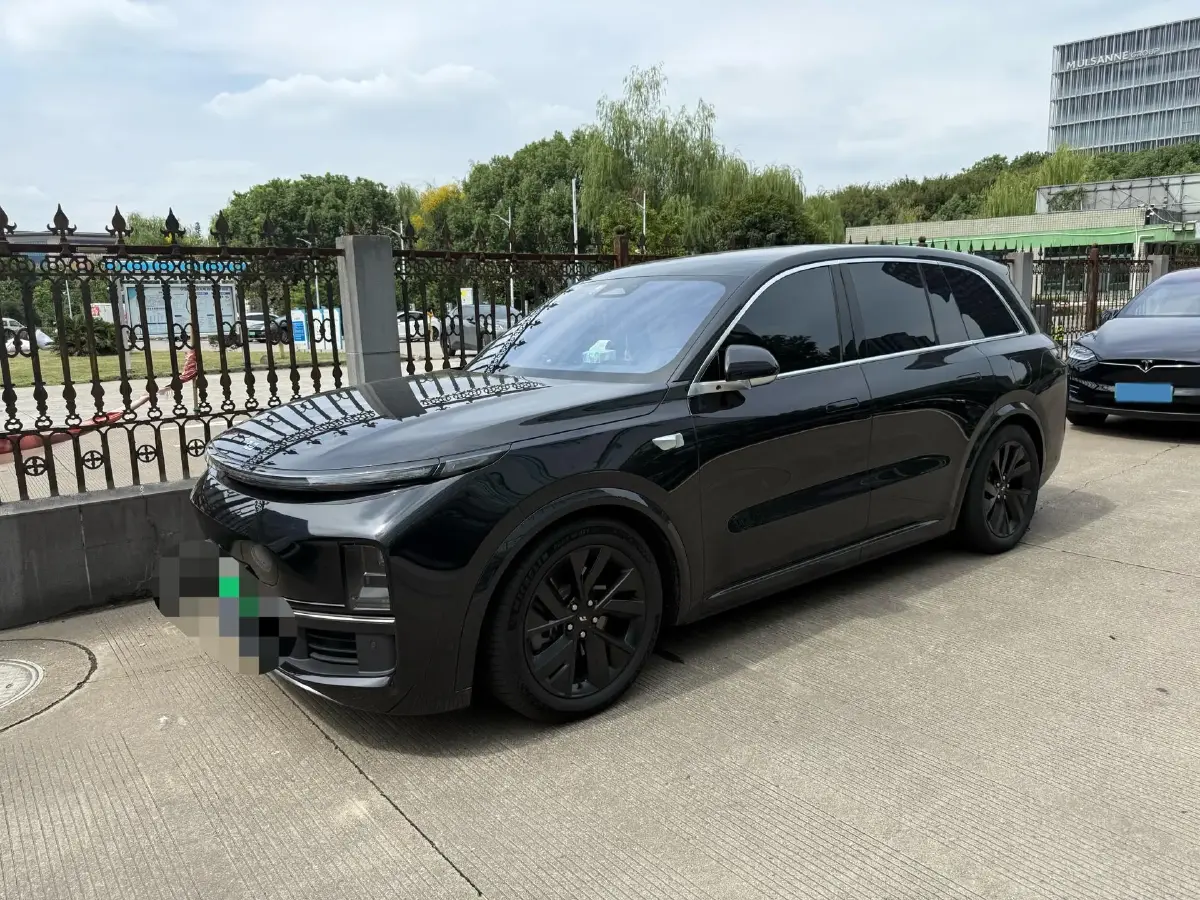 2023 Li L8 Range Extended 154HP REEV 40.9KWH