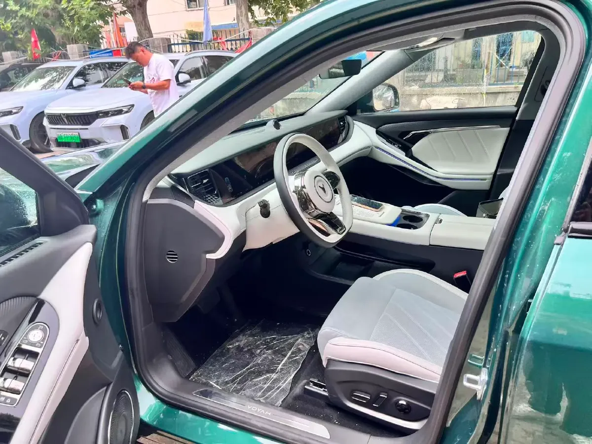 2025 Voyah FREE 1.5T 150HP L4 REEV 43KWH,autocango,china used car exporter,china ev exporter,chinese used car exporter,chinese used ev exporter