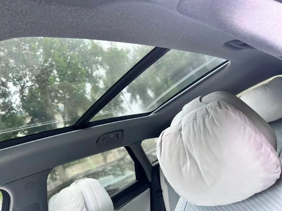 2025 Voyah FREE 1.5T 150HP L4 REEV 43KWH,autocango,china used car exporter,china ev exporter,chinese used car exporter,chinese used ev exporter