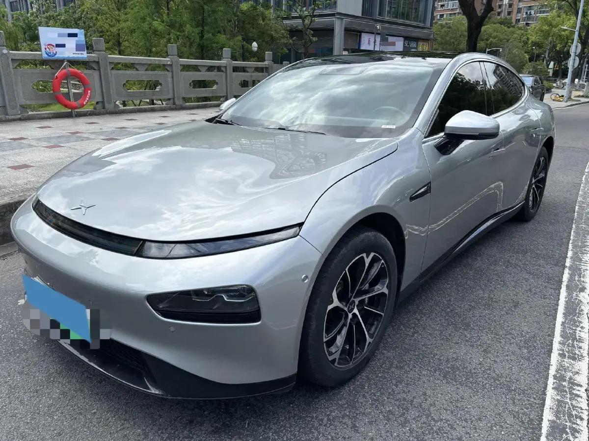 2022 Xpeng P7 BEV 77.9KWH