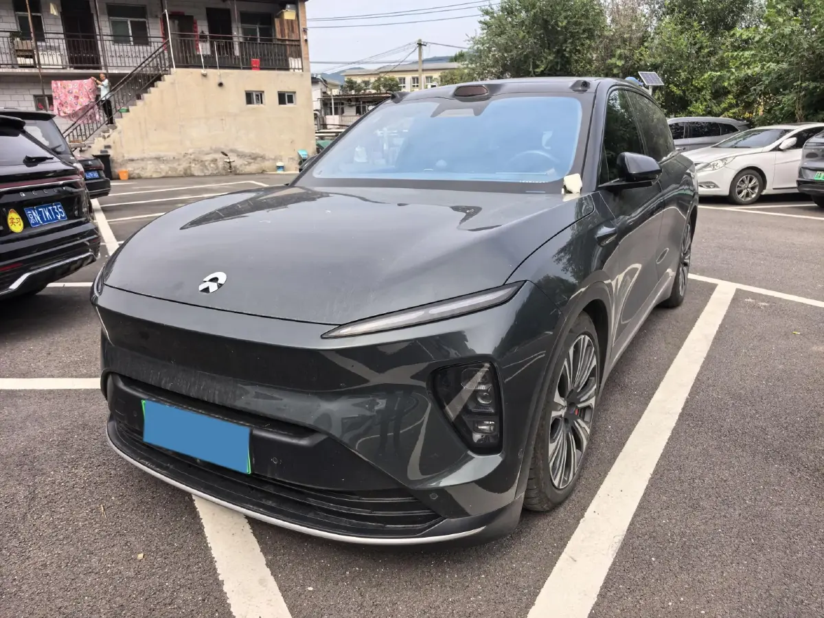 2024 NIO ES8 BEV 75KWH