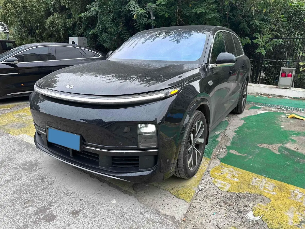 2023 Li L8 Range Extended 154HP REEV 40.9KWH