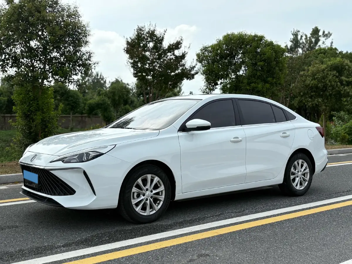 2023 Roewe i5 1.5L 129HP L4 CVT