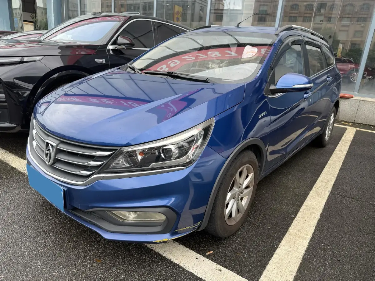 2017 BaoJun 310W 1.5L 112HP L4 6MT