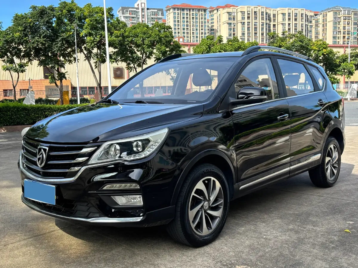2017 BaoJun 560 1.5T 150HP L4 6MT