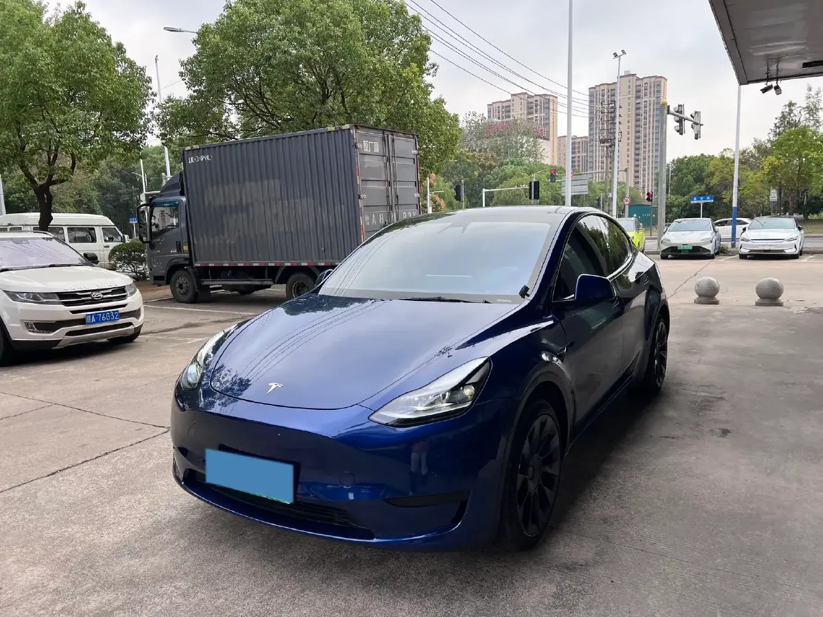 2022 Tesla Model Y BEV 60KWH