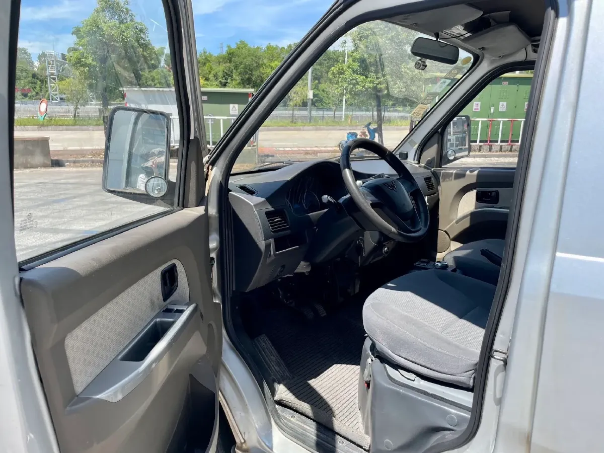 2021 WuLing Electric Truck BEV 41.86KWH,autocango,china used car exporter,china ev exporter,chinese used car exporter,chinese used ev exporter